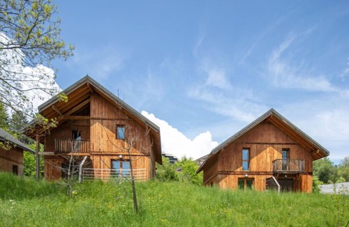 Gresse-en-Vercors Condo | Près des Pistes | Chalet Authentique + Parking