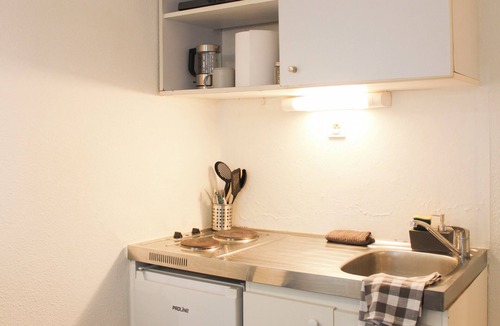 Faubourg de l'Arche Apartment | Practical studio on the outskirts of La Défense