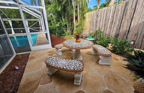 Boynton Beach House | PRIVATE 5-Star Tropical Home with HEATED Pool & Deluxe Hot Tub ~ DOGS Welcome!