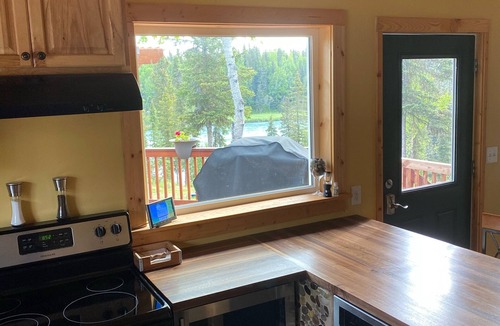 Cohoe House | Private Kasilof RiverFront Property (Deluxe)