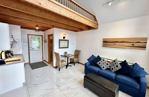 Ucluelet Cabin | Private Oceanfront Cabin with Hot Tub/Doc Holiday Cabin