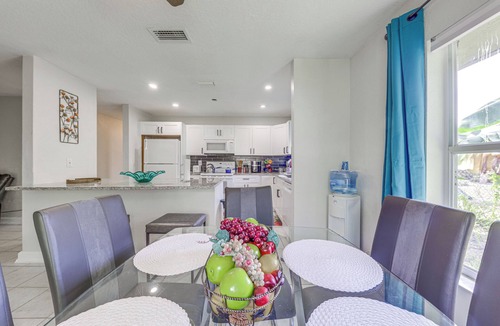 Lake Worth Corridor House | Private Patio & Yard! Lake Worth Beach Retreat