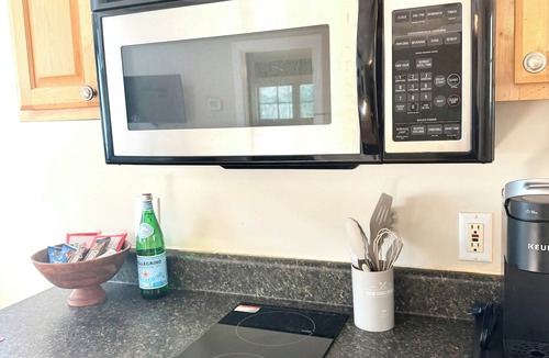 Wilmington Apartment | Private Peaceful Studio Guest House by the Intracoastal Waterway