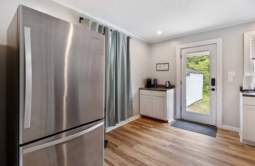 Bangor House | Quiet Charming Cape 3 bed/2bth