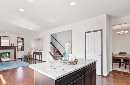 Renton House | R4: RAINIER VILLA