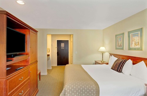Draper Hotel | Ramada by Wyndham Draper