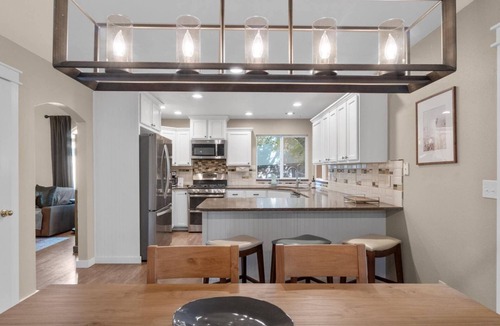 Eagle House | Relax in DOG-Friendly Modern Farmhouse Stye | A Stroll Away from Downtown Eagle!