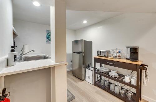 Maple Leaf Apartment | Remodeled Maple Leaf Basement Apt! 7 Mi to Seattle
