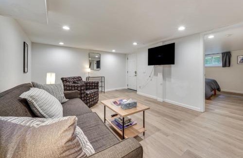 Maple Leaf Apartment | Remodeled Maple Leaf Basement Apt! 7 Mi to Seattle