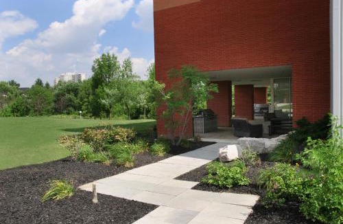Fletchers Creek South Hotel | Residence & Conference Centre - Brampton