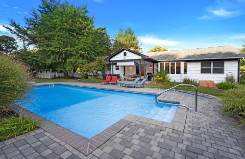 Mattituck House | Respite Ranch Pool, Hot Tub & North Fork