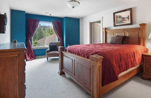 Kettle Falls House | River/Mountain View House Suite #2