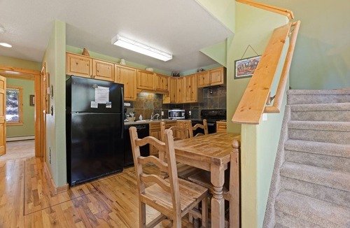 Fall River Estates Condo | Riverfront Fall River Condo Fireplace Close to RMNP
