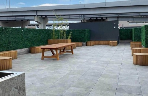 Arts/Warehouse District House | Roami at The Lola | Convention Center | Suite