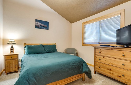 Roslyn Ridge Cabin | Ronald Cabin w/ Private Deck: Near Cle Elum Lake!
