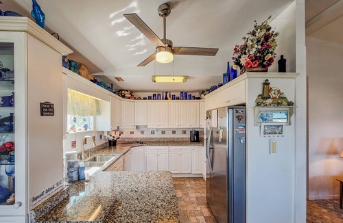 North Topsail Beach House | Ross – Coastal Living, Relaxing Vibes