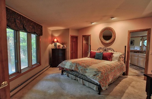 Weisshorn House | Royal Tiger Lodge