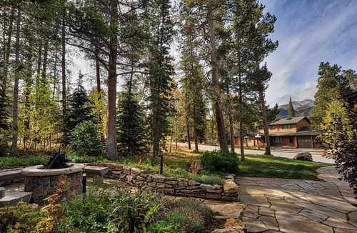 Weisshorn House | Royal Tiger Lodge