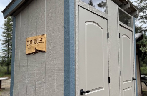 Glacier View RV Rental | Rustic Alaskan Wall Tent at Stump Creek B&B