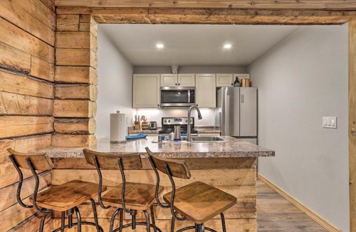 South Addition Apartment | Rustic Anchorage Hideaway: Walk to Coastal Trail!