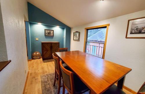 North Douglas House | Rustic Cabin & A-Frame w Firepit
