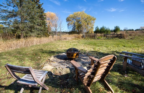 Mississippi Mills Cottage | Rustic countryside cottage with a rapidsview