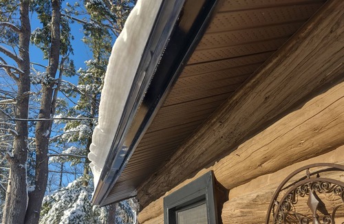 Lanark Highlands Cabin | Rustic Log cabin for nature enthusiast