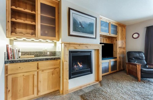Bend House | Rustic Pet-Friendly Second Floor Condo