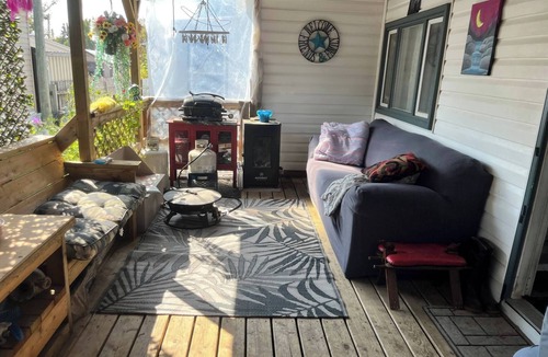 Markerville House | Rustic Suite in Small Town Alberta Canada 🍁