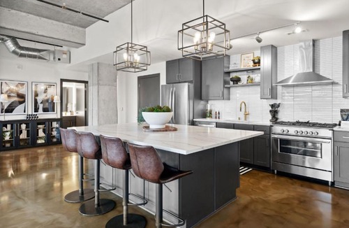 Warehouse District Apartment | Sable 902 - Penthouse