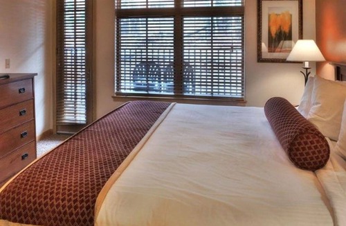 Four O'Clock Resort | !Sale! Ski New Years in Breckenridge, CO!