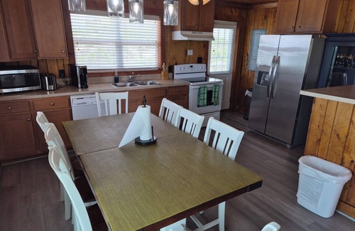 Nags Head Hotel | SandSpur Ocean Cottages