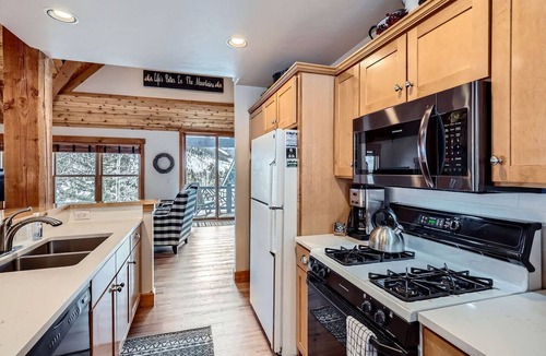 Keystone Cabin | Scenic Keystone Colorado Mountain Retreat with Hot Tubs and Shuttle Access