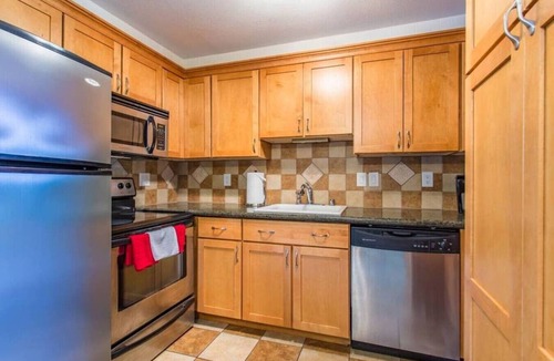 North End Condo | Sea View Best Area No Stairs Jacuzzi Bath WD Balco