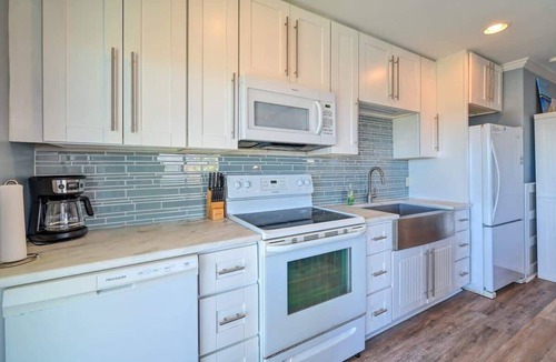 Topsail Beach House | SeaClusion North: Early Bird Special!