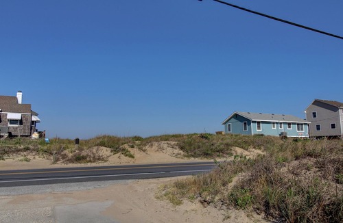 Kitty Hawk House | Seashell Bungalow at Sanderlin Shores