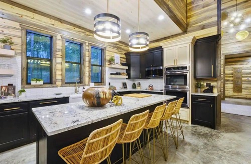 Broken Bow Cabin | Seasons & Streams | Spacious Creekside Retreat