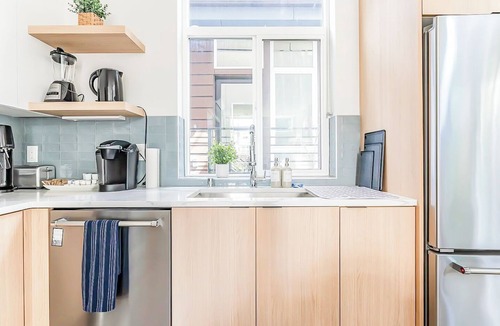 East Queen Anne House | Seattle Comfort Near Lake Union & Iconic Landmarks