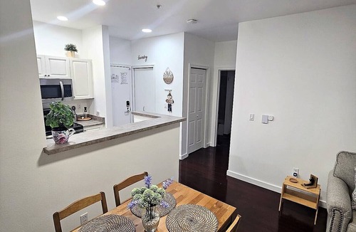 Belltown Condo | Seattle's Heart in Belltown/4guest/Space Neddle view