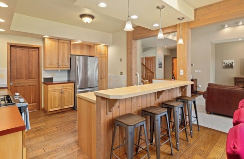 Cle Elum House | Secluded acreage with hot tub and game room