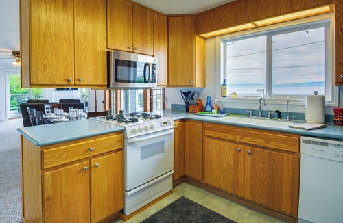 Sekiu House | Seiku Vacation Rental w/Deck & Ocean Views
