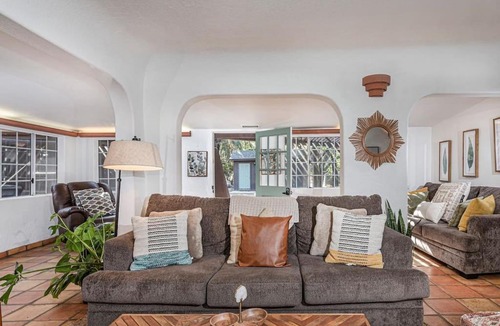 Three Rivers House | Sequoia Riverfront Compound With Beach Access