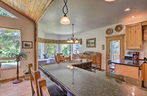 South Bend Cottage | Serene South Bend Family Escape; Dogs Welcome