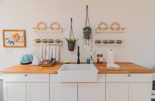 East Memphis House | Serene Studio Getaway
