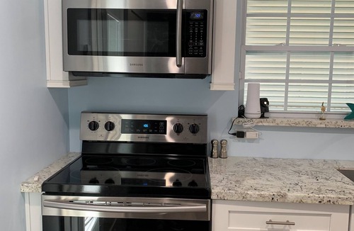Delacroix House | Shell Beach: Beautiful Newly Completed Bayou Front Vacation House