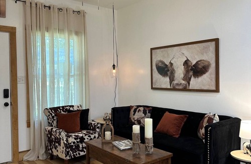 Fluker Cottage | SHL- Cow-tales Cottage
