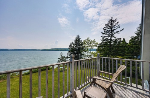 East Sullivan Cottage | Shorefront House w/Views, 14 Mi to Acadia NP