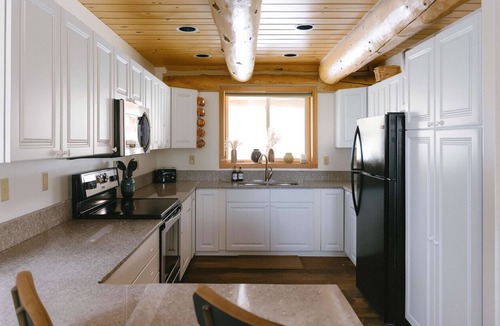 Wildernest House | Silverthorne Retreat | Pet Friendly + Trail Access