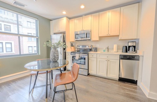 Boston Financial District Apartment | Sleek FIDI Studio | Close to Public Transit!