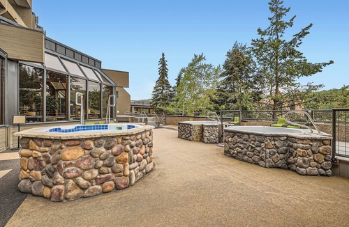 Peak 9 Apartment | Slope-side Studio, Peak 9, Dog Friendly, Kitchen